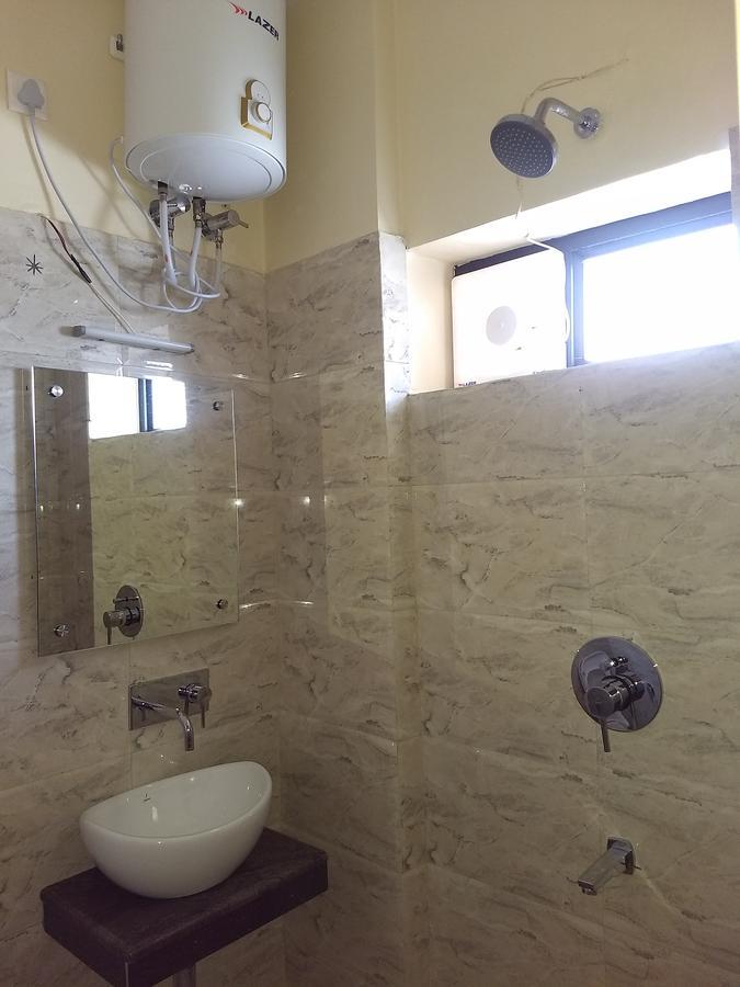 Hotel Reyansh Tanakpur 外观 照片