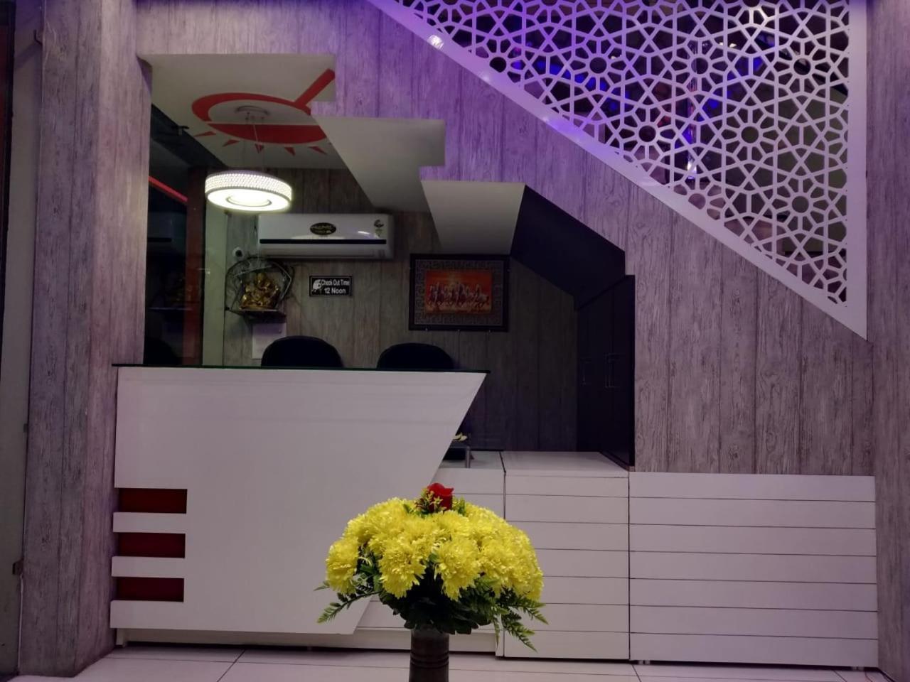 Hotel Reyansh Tanakpur 外观 照片
