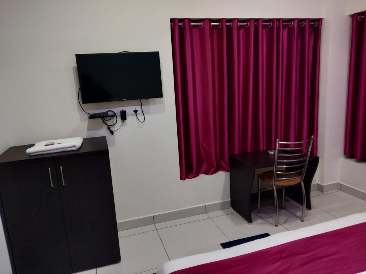 Hotel Reyansh Tanakpur 外观 照片