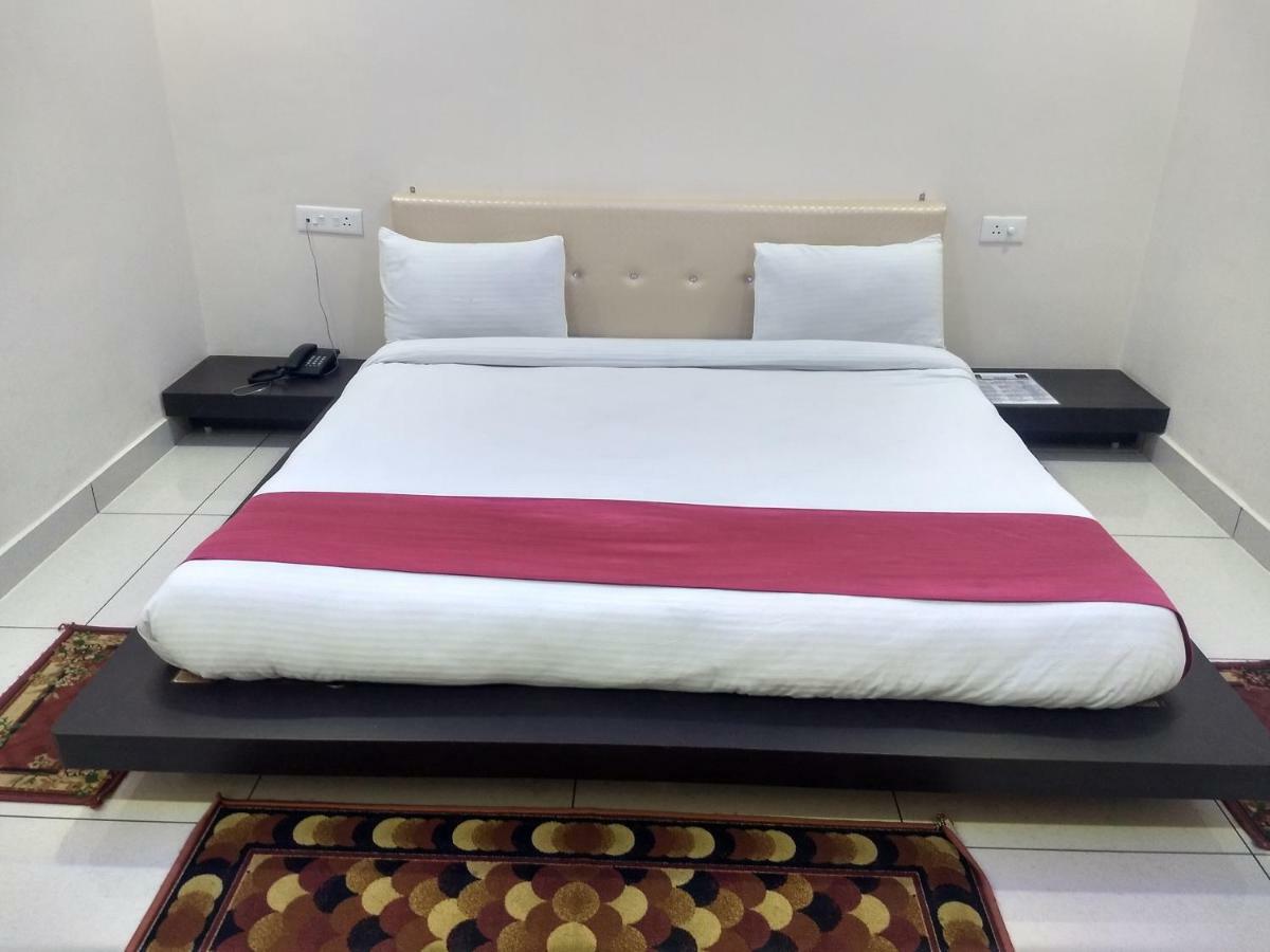 Hotel Reyansh Tanakpur 外观 照片