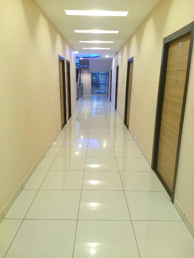 Hotel Reyansh Tanakpur 外观 照片