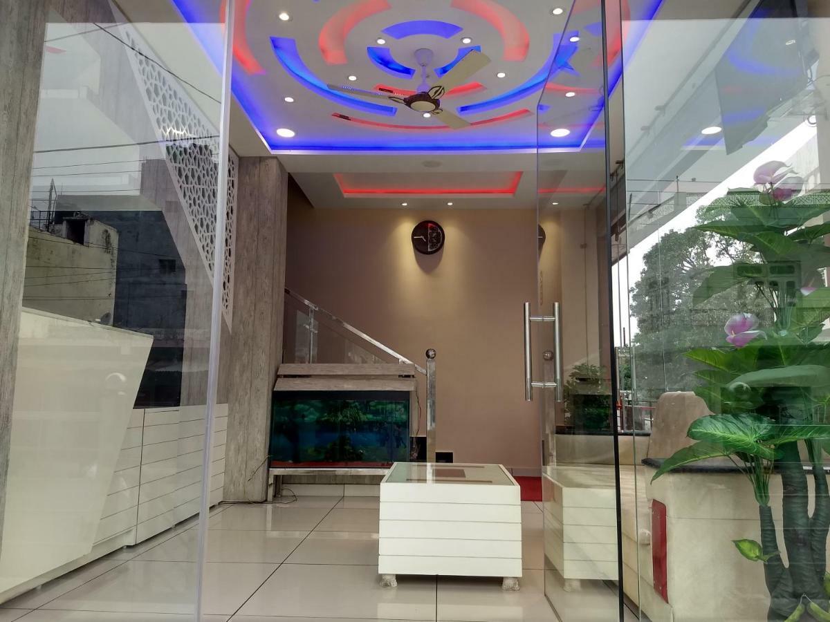 Hotel Reyansh Tanakpur 外观 照片