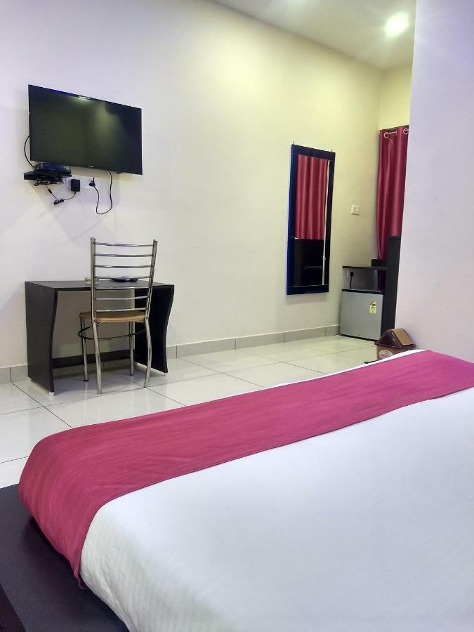 Hotel Reyansh Tanakpur 外观 照片