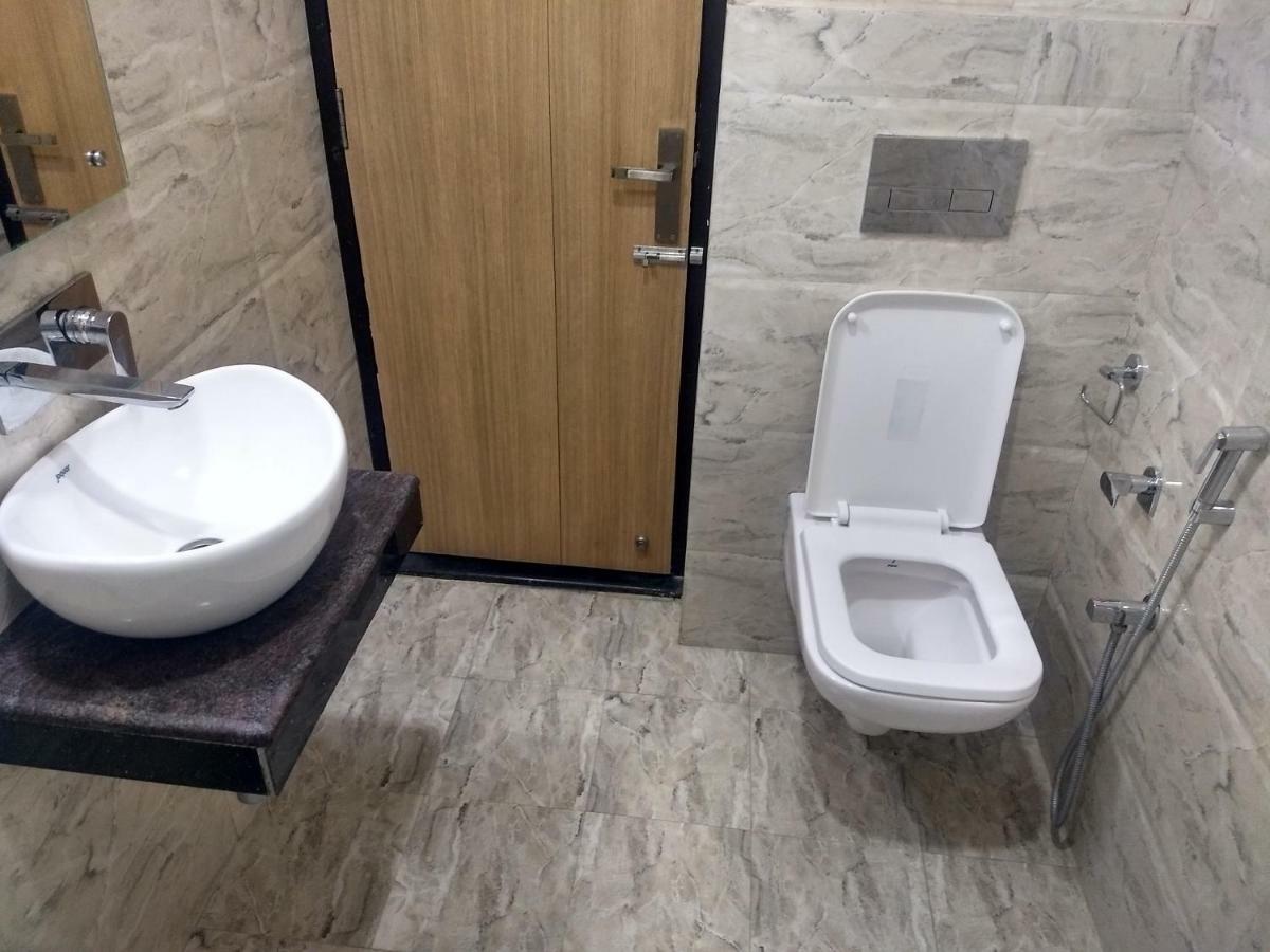 Hotel Reyansh Tanakpur 外观 照片