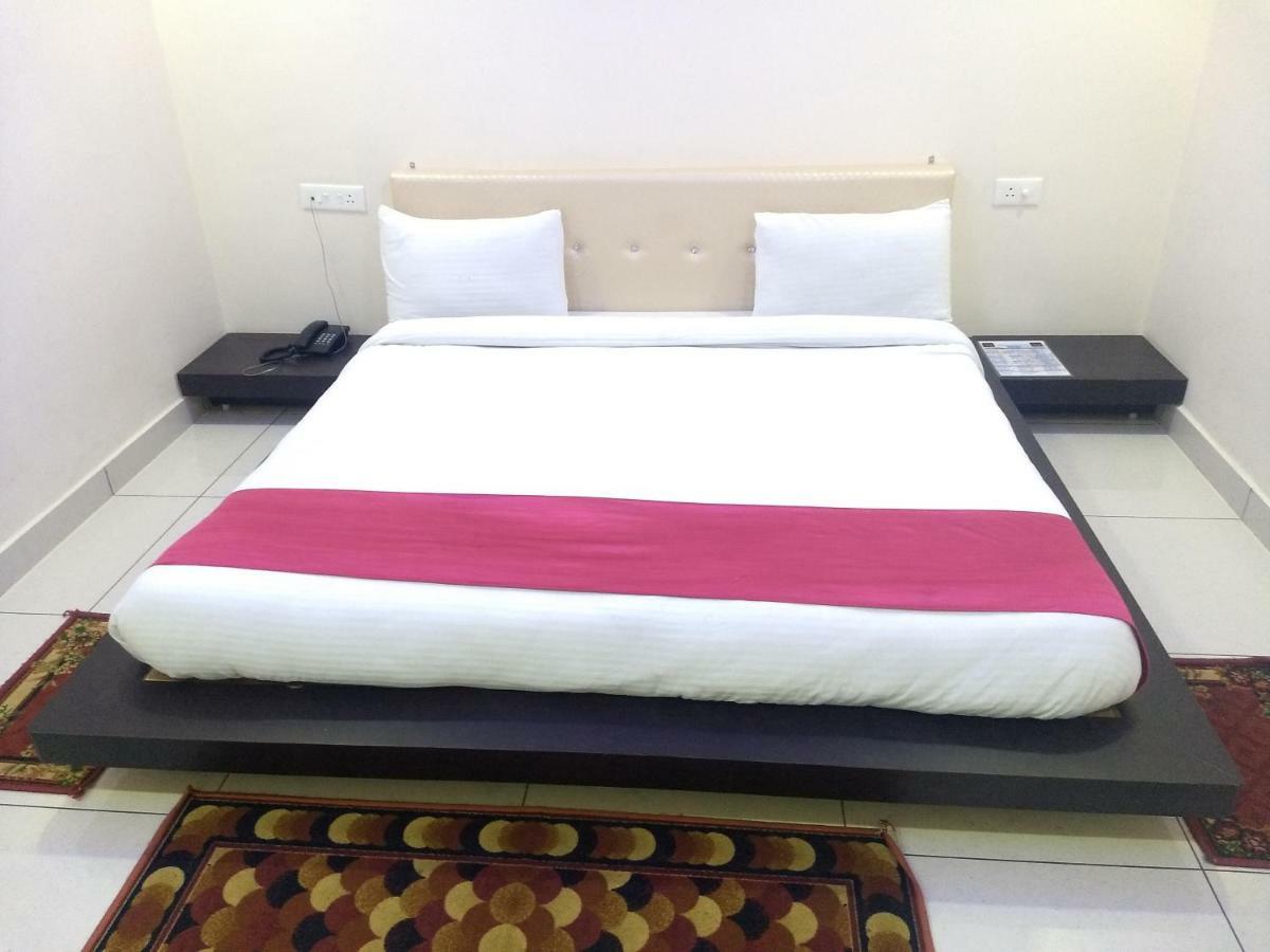 Hotel Reyansh Tanakpur 外观 照片
